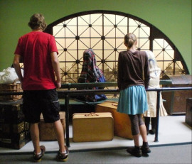 263114_153611321377465_6664565_n_home