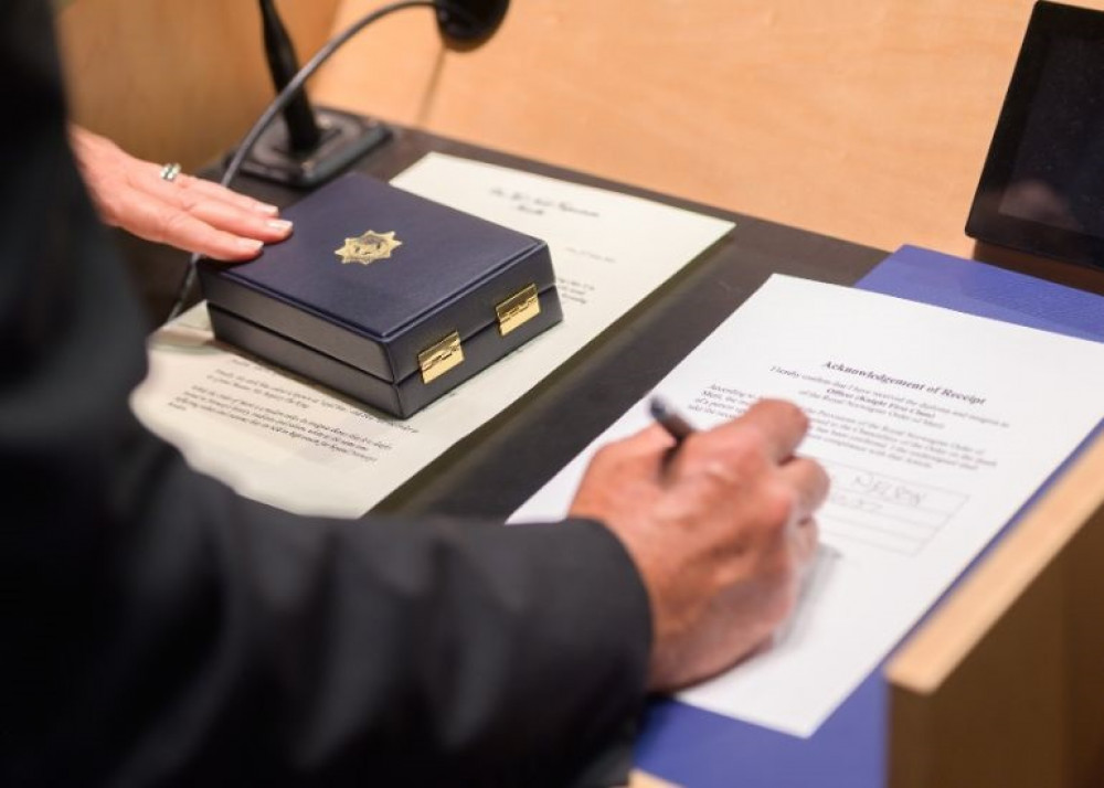 SigningKnighthood_July18Presentation