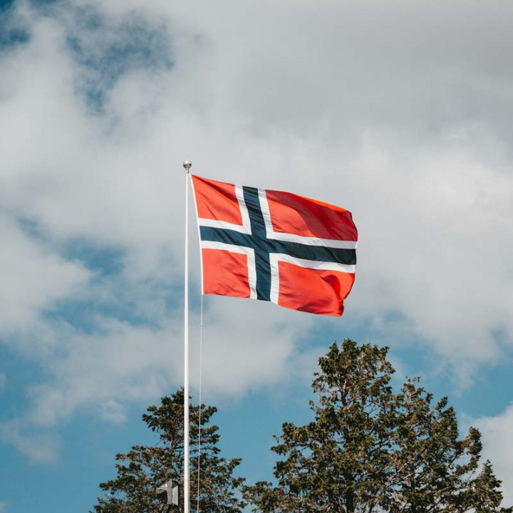 max-van-den-oetelaar-knsWYsdrmnc-unsplash